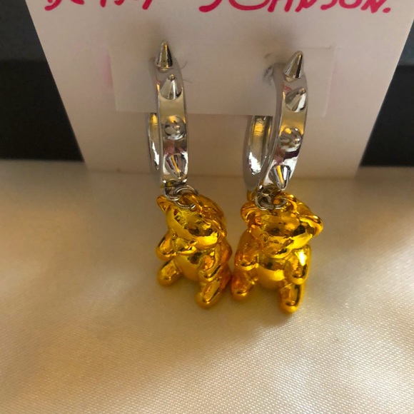 Betsey Johnson Silver Tone Punk And Spice Huggie Hoops Orange Gummy Bear Charm - Picture 4 of 12